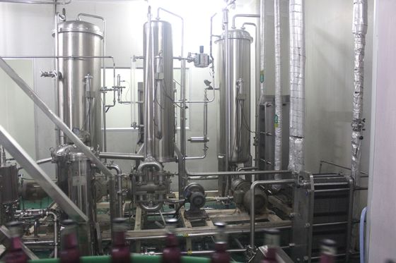 Fácil opere 500ml ventilou Juice Glass Bottling Machine